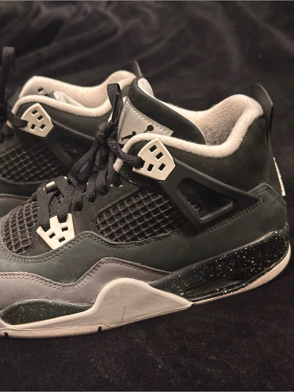 Jordan Men's Black and Gray Retro Basketball Sneakers